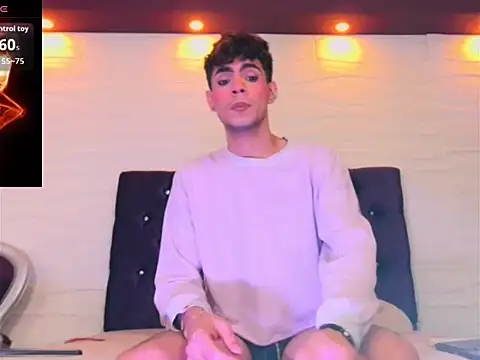Nicolass_23 webcam