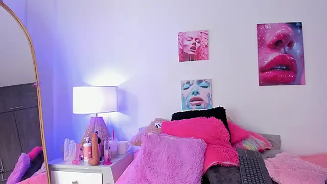 leana_lovings1 webcam
