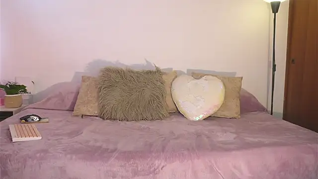 whitneyhot webcam