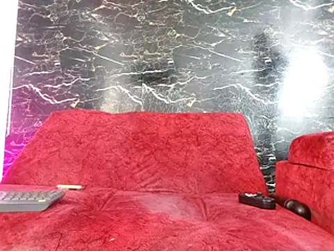 crislingery_dolli webcam
