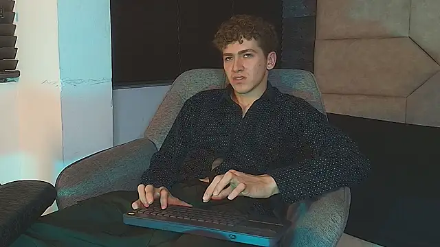 Tyler_Mcrey webcam