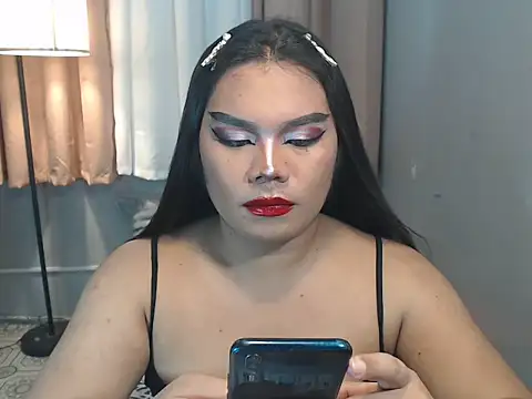 TSbrianaHugeCock webcam