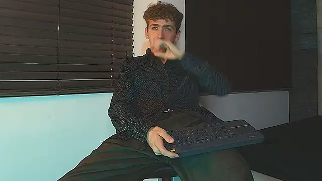Tyler_Mcrey webcam