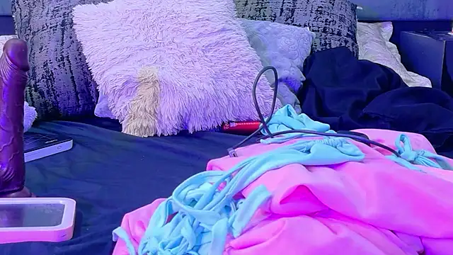 CamilaJohnston webcam