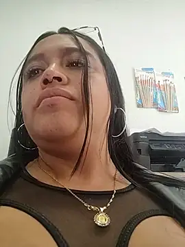 Mia_Risky-1 webcam