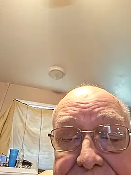 Joeyw57 webcam