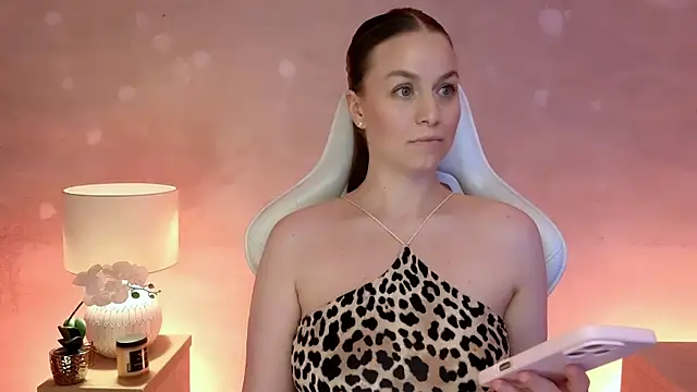 MilaFleur webcam