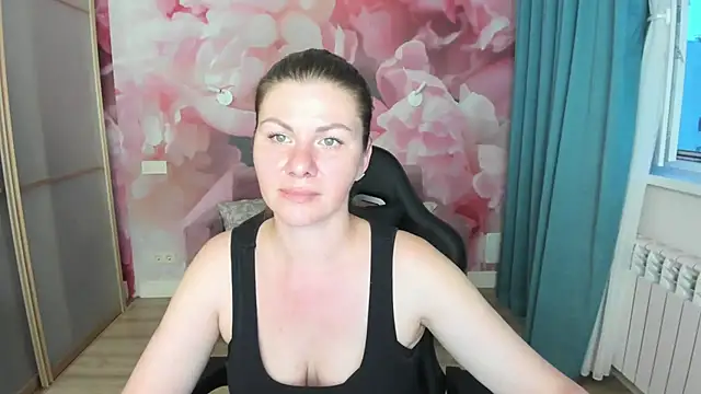 LunaKissesx webcam