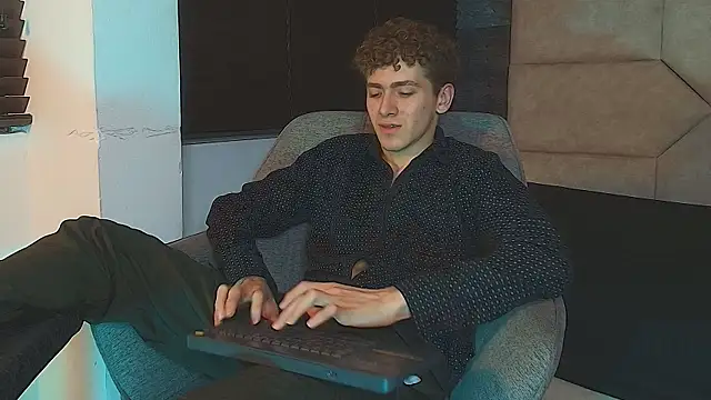 Tyler_Mcrey webcam