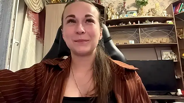 TaIliedGuest live cam on StripChat