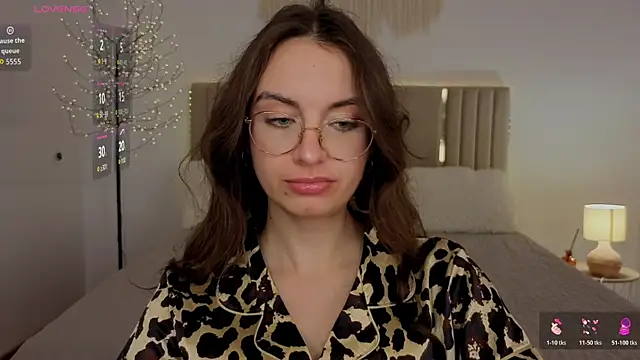 Real_cutie1 webcam