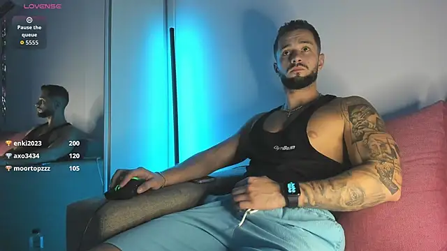 nicholasX1 webcam