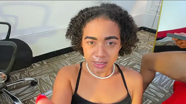 charlotte_dante212 webcam