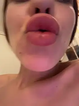 MollyXoXo webcam
