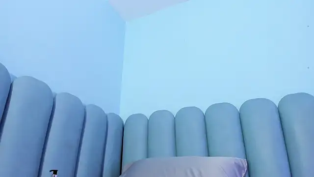 lysbani live cam on StripChat