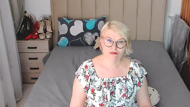 sabrinamacmarren webcam