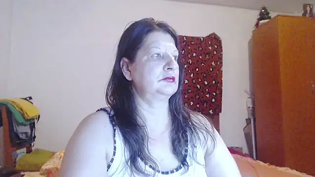 ExtasyMature webcam