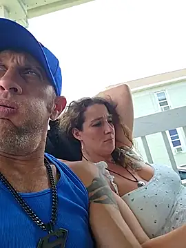thespontaneouscouple42069 webcam