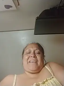 THEBEDroomdoOR webcam