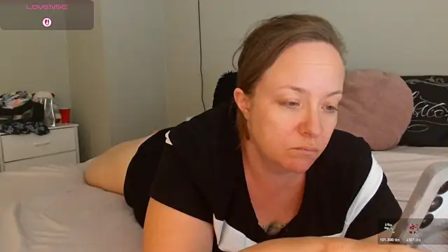 julimonroe - Julimonroe's free webcam - UK Sex Cams