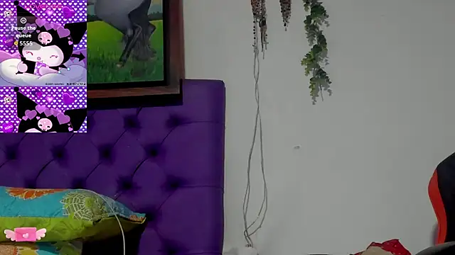 Cloeandtyfanny webcam