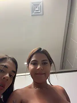 Irina_Velvett webcam