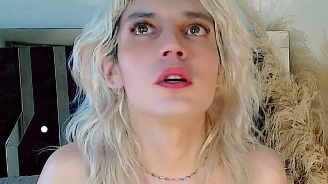 honey_skin webcam