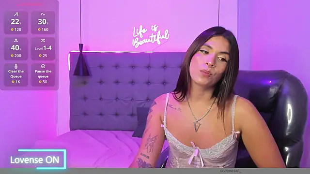 CryBabyVelvet webcam