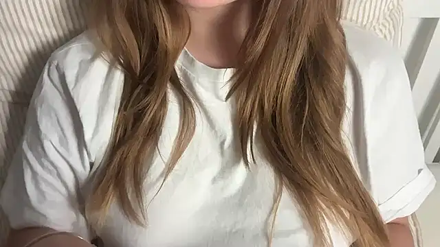 Lucyschickt webcam