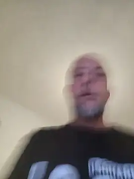 CHIP3NDALES41 live cam on StripChat