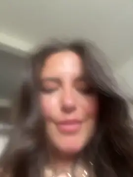 sukhakunis1 live sex cam