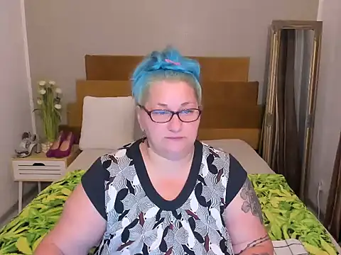 Sugarmommy_69X webcam