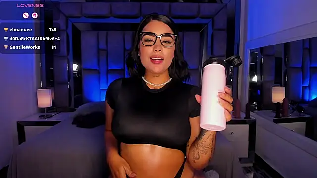 MaddyGray_ live cam on StripChat