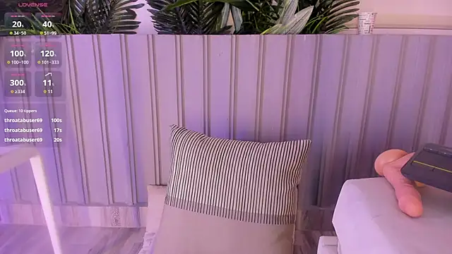 stephanymonroe live cam on StripChat