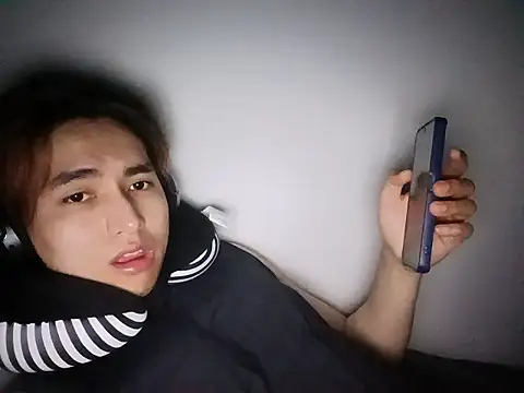 Horny5iiiok webcam