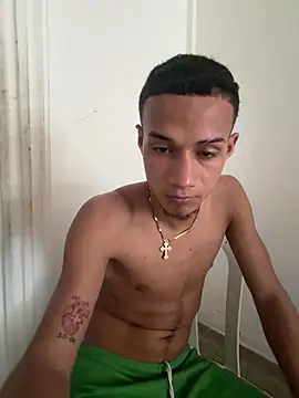 friends_lust_latin webcam