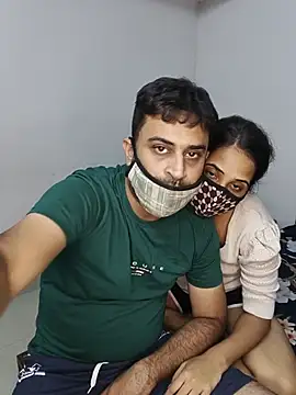 ITZ_GURU live sex cam
