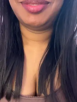 Tamil_Maaya webcam