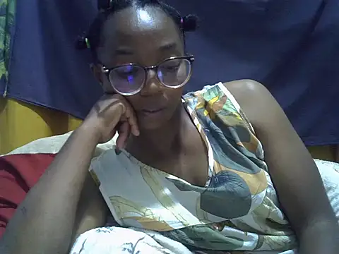 ElianeHot webcam