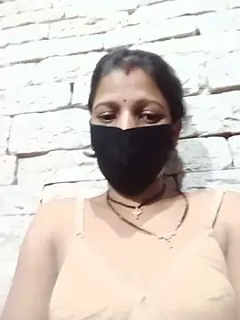 Divya-11431 live cam on StripChat