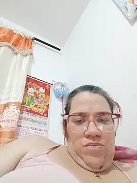 karlythoth@xh webcam