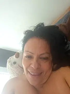 viviana-sexi live cam on StripChat