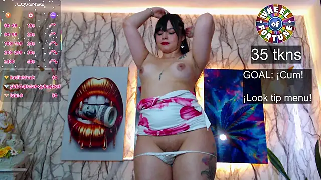 EmiTranny live cam on StripChat