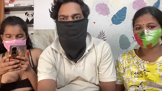 TN_IN_Romantic_Couples webcam