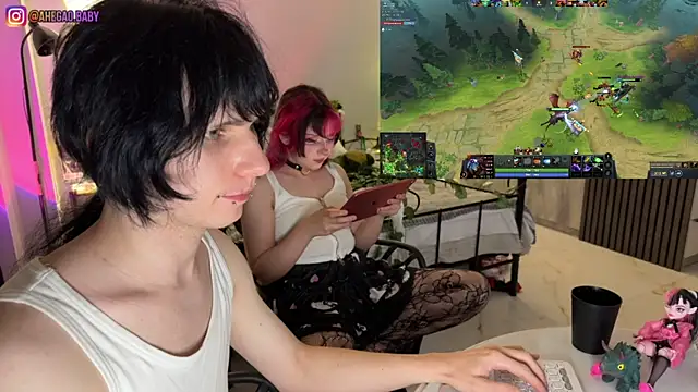 h3ntai_baby webcam