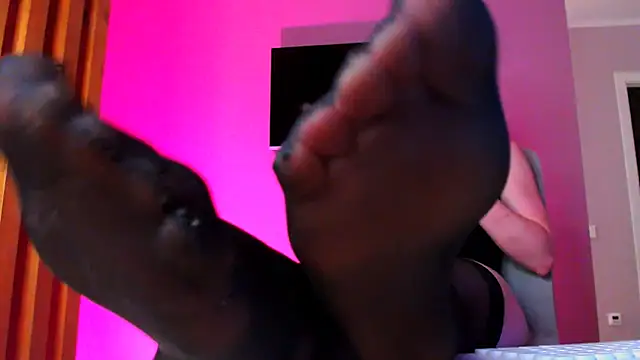 AlexaButttler webcam