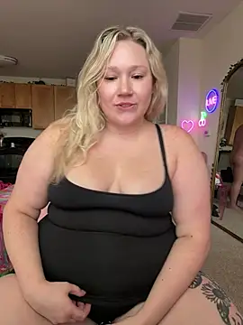 PiggyRose webcam
