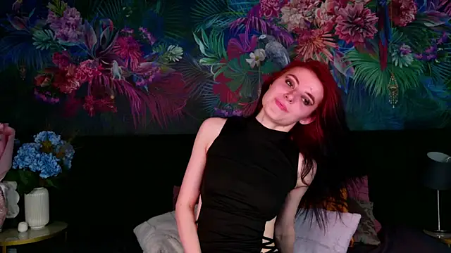 NicoleLuxe webcam