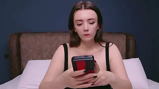 IamMolly webcam