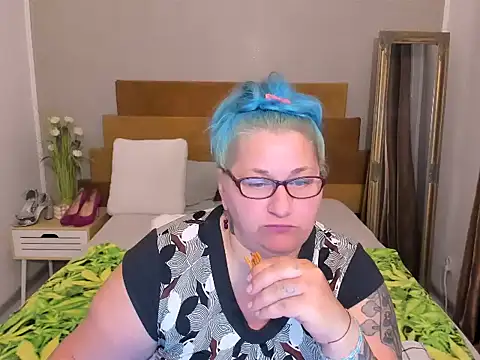 Sugarmommy_69X webcam